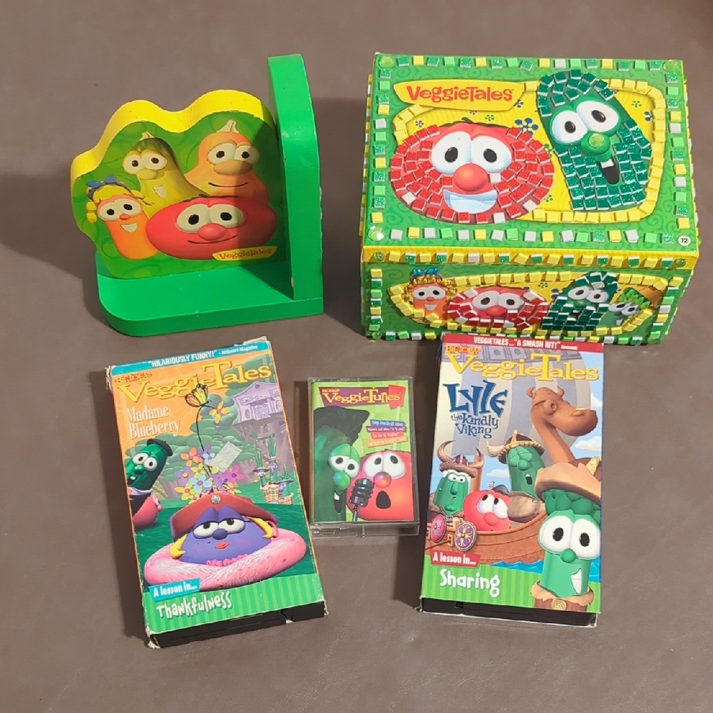 Lot Of Veggie Tales Bookend VHS Cassette Tapes Friendship Box Christian Big Idea